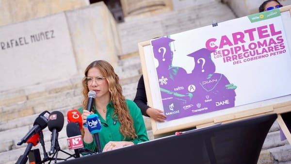 “Cartel de los diplomas”: Denuncian millonario fraude en la contratación de 16 entidades del Gobierno