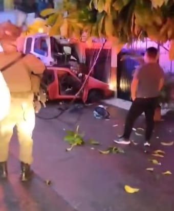 Conductor que al parecer movilizaba una sustancia ilegal por la Panamericana causó aparatoso accidente en El Bordo