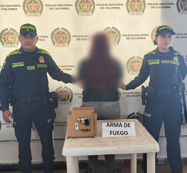 Centro Democrático denuncia presencia de mujer armada en acto de Paloma Valencia en Honda