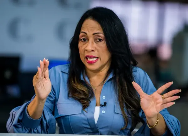 CNE revoca candidatura de Marelen Castillo al Senado por presunta doble militancia