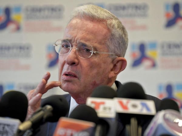 Corte Suprema estudia recusación que frena recurso de casación en proceso contra Álvaro Uribe