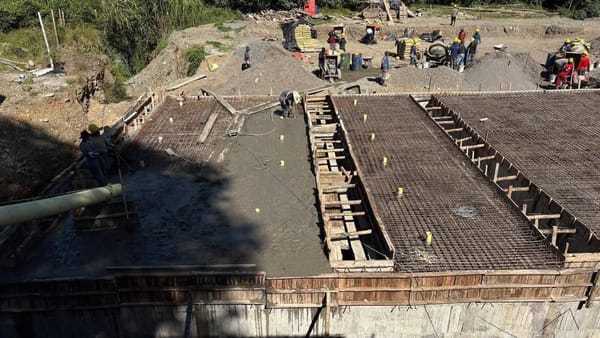 Avanza al 80 por ciento proyecto clave para mejorar servicios y proteger el río San Juan del Micay en Argelia