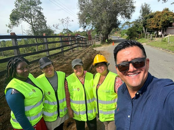 Comunidades lideran mantenimiento vial en el Cauca con apoyo institucional