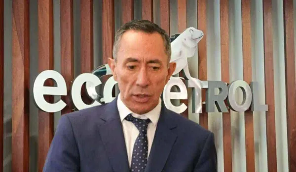 Fiscalía imputó a Ricardo Roa por presunta violación de topes en campaña Petro Presidente