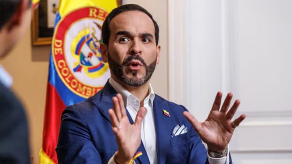“No existe ninguna inhabilidad”: campaña de Abelardo de la Espriella responde a polémica por ciudadanía estadounidense