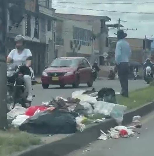 Popayán enfrenta crisis de basuras en el occidente de la ciudad pese a pagos puntuales al servicio de recolección