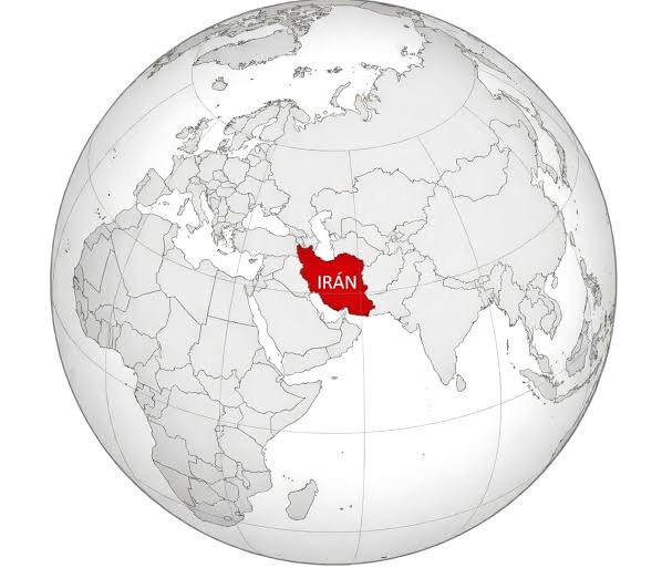 Crece la tensión entre Estados Unidos e Irán tras intercambio de ataques en el estrecho de Ormuz