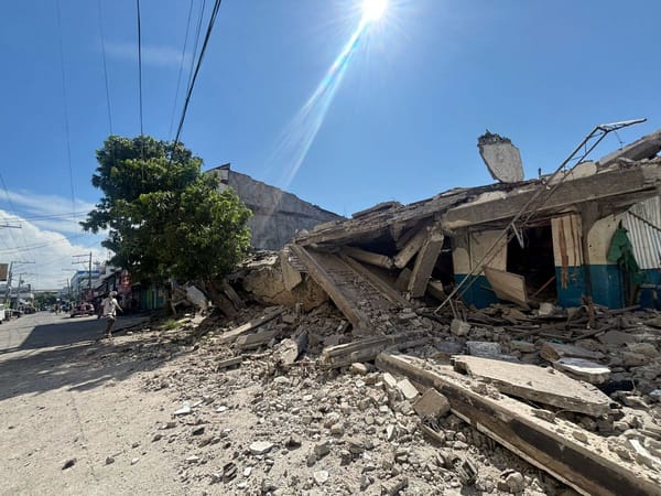 Potente terremoto de magnitud 7,8 sacudió Filipinas: deja decenas de muertos, heridos y miles de desplazados