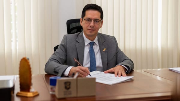 ​Piden investigar 20 bienes del núcleo familiar del exfuncionario César Sarria en Popayán