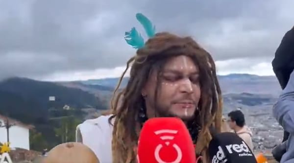 Colombianos adoran al Chamán que rezó en Monserrate para que la selección goleen a Ghana este viernes: "Que se les enrede la de cuero"