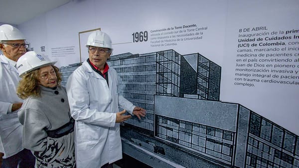 Presidente Gustavo Petro espera que alcaldía de Bogotá abra hospital San Juan de Dios para que preste servicios de atención primaria