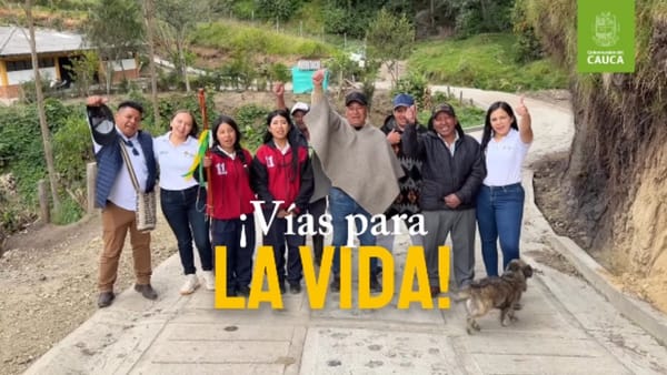 Nueva placa huella mejora el acceso a institución educativa en el resguardo de Guachicono, La Vega