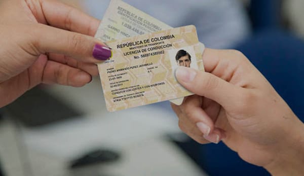 Se frenan los CALE: aplazan el nuevo sistema para sacar la licencia de conducción