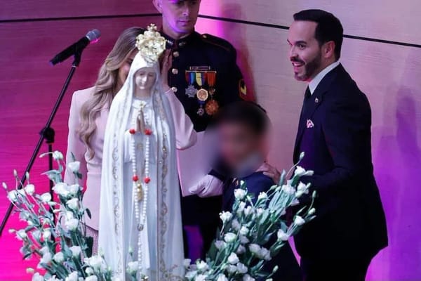 Juez ordena a Abelardo de la Espriella pedir disculpas por elementos religiosos durante su posesión