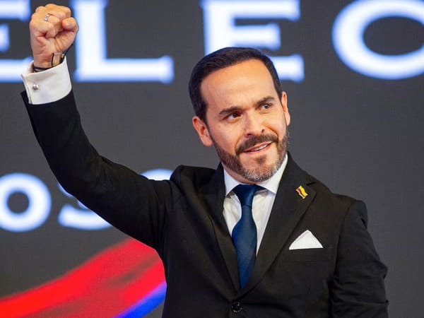 El líder conservador Abelardo de La Espriella ya es presidente de la República de Colombia