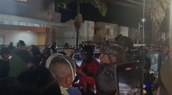 Familiares de campesinos de Ortega llegan a la Tercera División y exigen protección ante la violencia