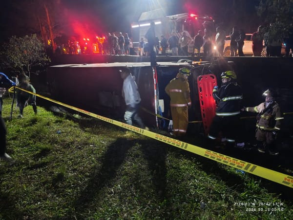 Tragedia en las vías del Cauca: cuatro muertos y 56 heridos tras accidente de bus internacional en Timbío
