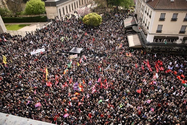 El fuego revolucionario en las periferias parisinas; los relatos que encendieron las protestas en Francia